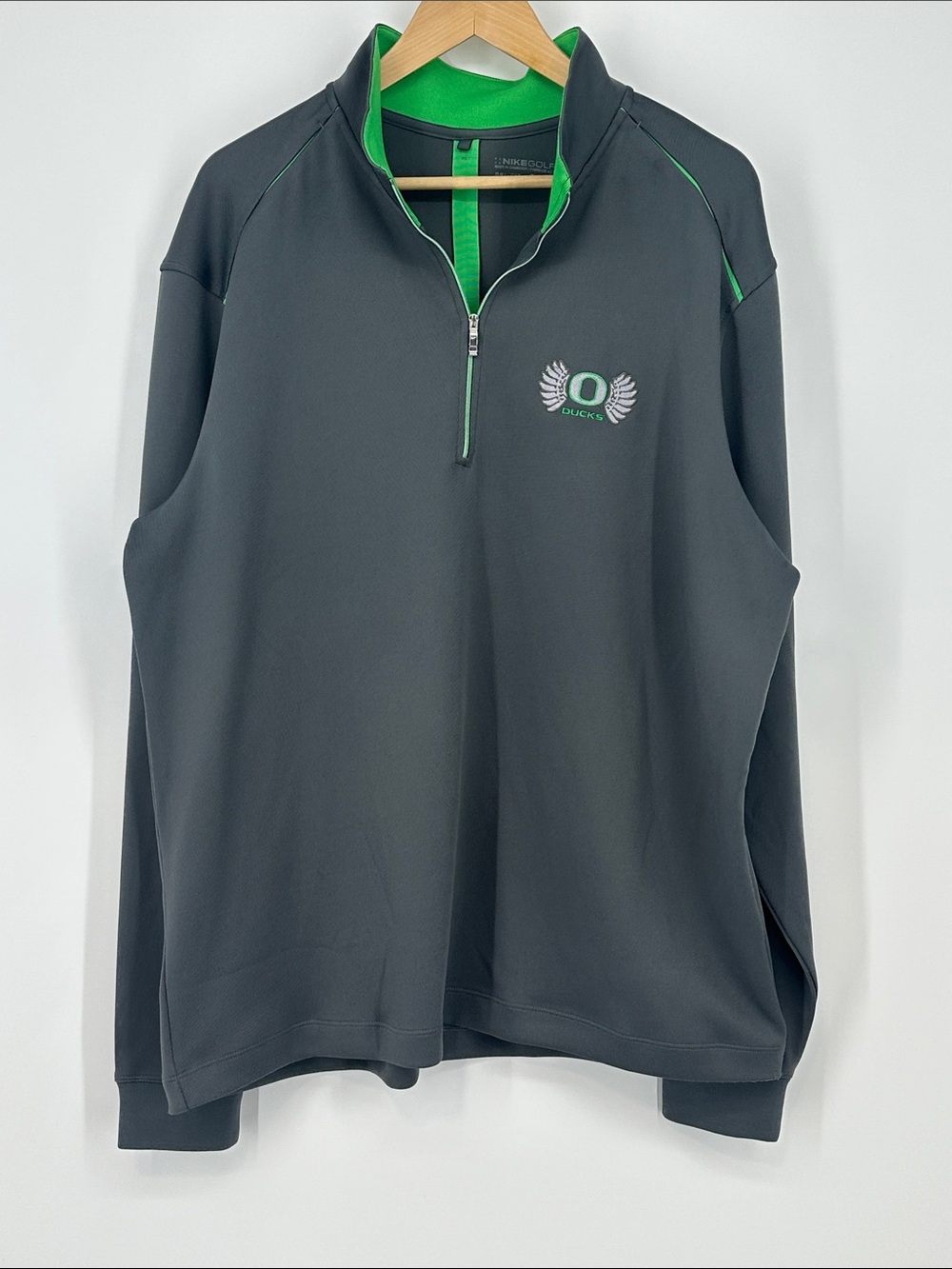 Nike Golf Oregon Ducks Grey and Green Quarter-Zip Pullover - Size XL